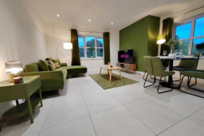 Luxury Four Bedroom Apartment With Parking